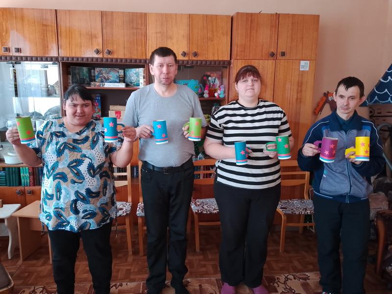 ПРАЗДНИЧНАЯ КРУЖКА