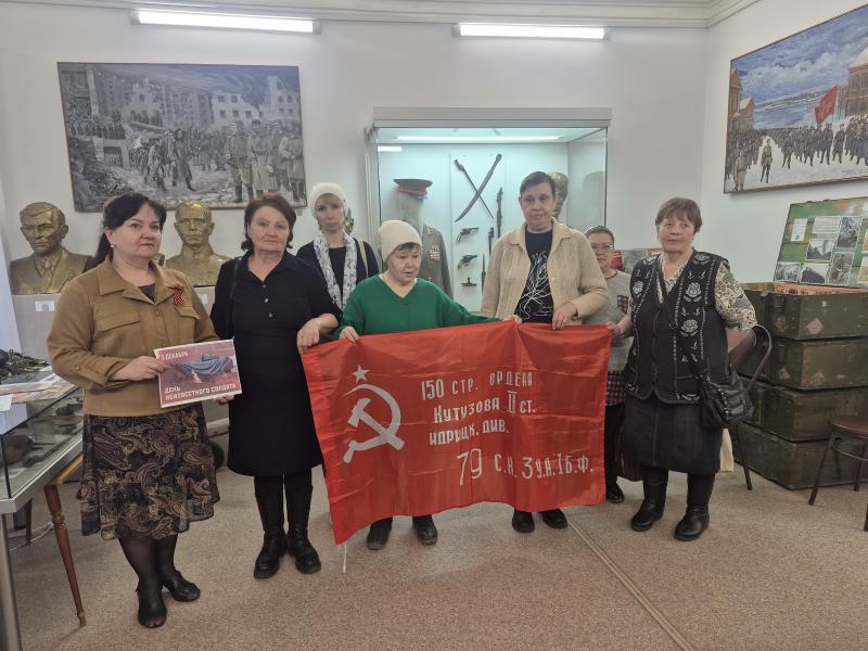 СТАРЫЙ НОВЫЙ ГОРОД