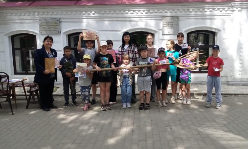 ПРЯЛКА, ПРЯНИК И ПТИЦА СИРИН