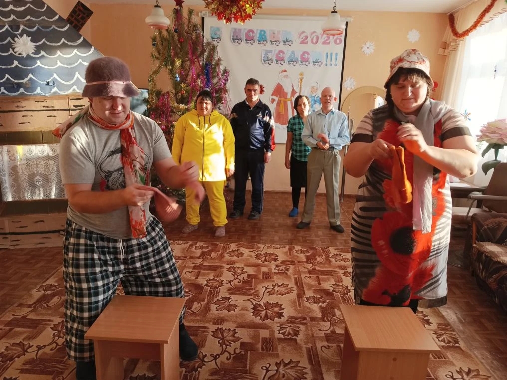 НОВОГОДНИЙ СЕРПАНТИН