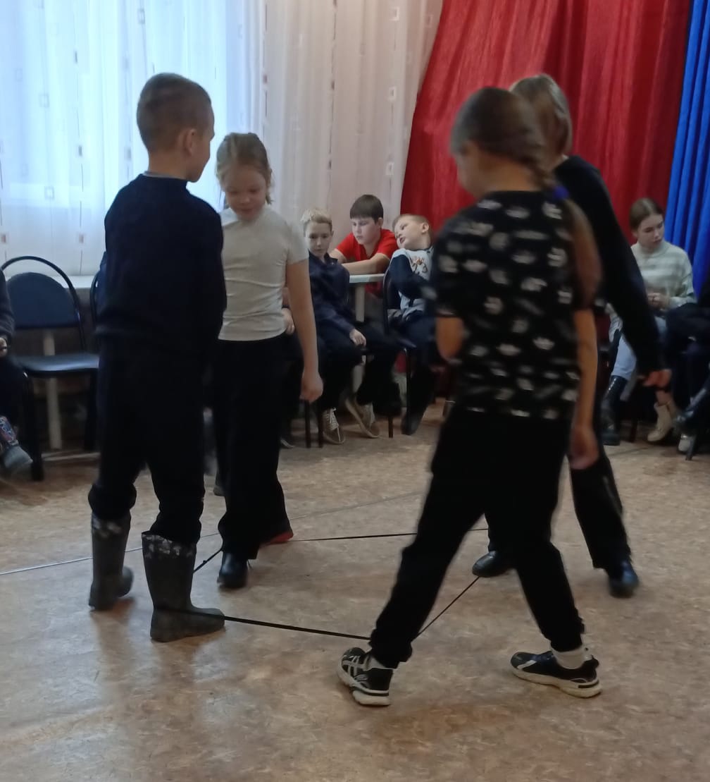 ЧАС ВЕСЁЛЫХ ЗАТЕЙ