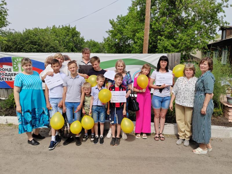 В СТРАНЕ СЧАСТЛИВОГО ДЕТСТВА