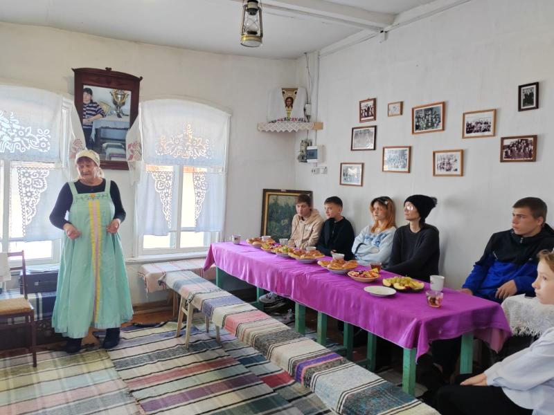 В ГОСТЯХ У УЮТОЧКИ