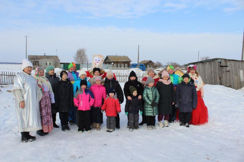 АХ, ШИРОКАЯ ТЫ, МАСЛЕНИЦА!