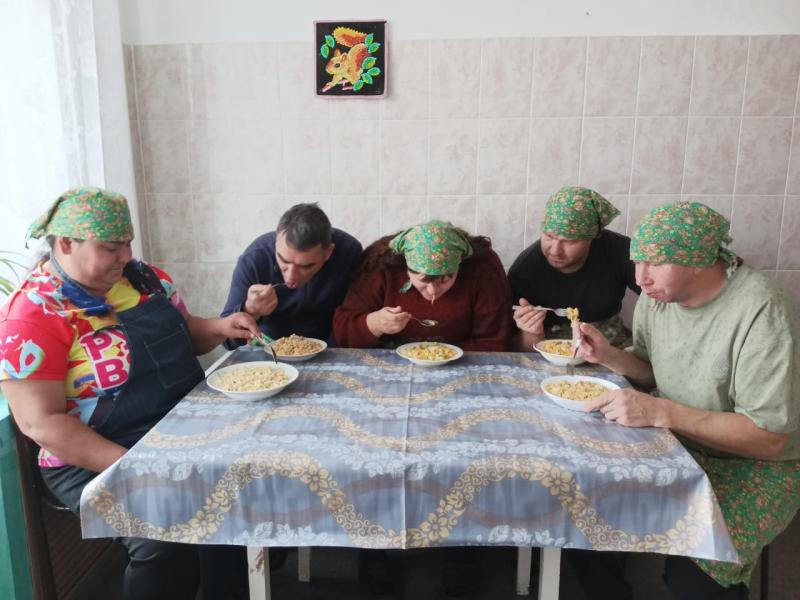 ГЛАЗУНЬЯ С ОВОЩАМИ