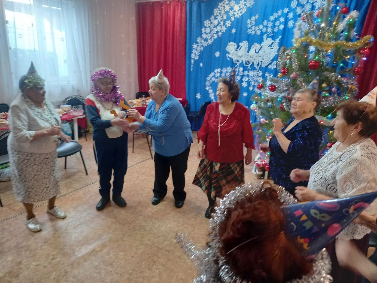 ВОЛШЕБНЫЙ ХОРОВОД