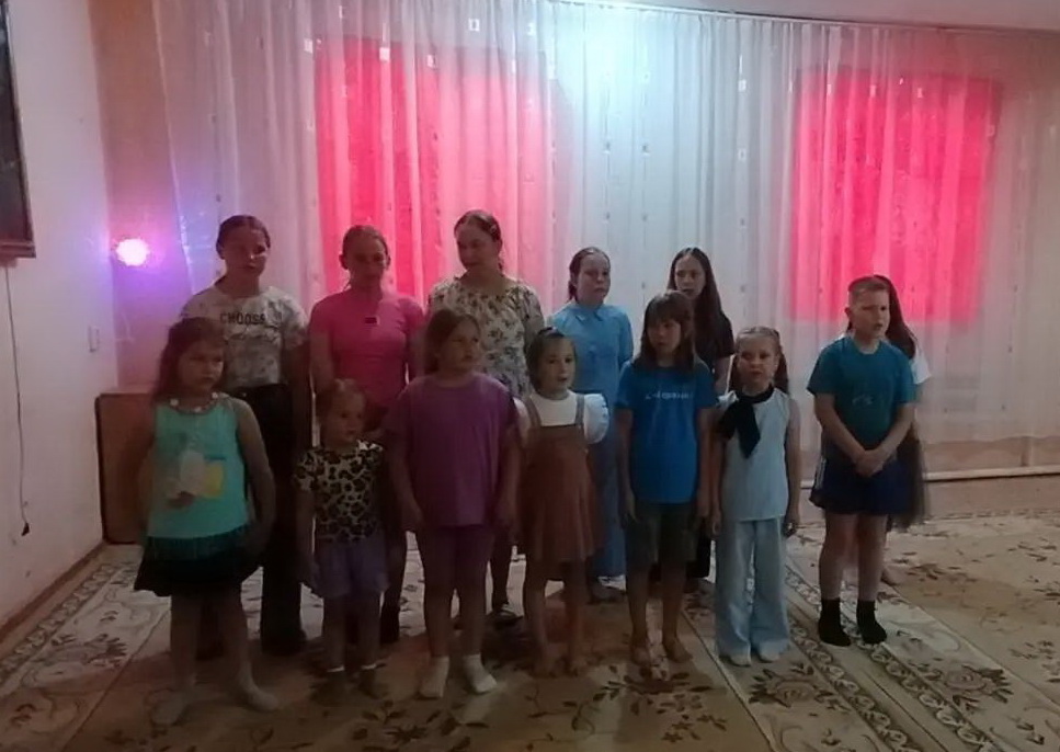 ДЕНЬ СЕМЬИ, ЛЮБВИ И ВЕРНОСТИ: ТАЛАНТ И ТЕПЛО В СЕРДЦАХ РЕБЯТ