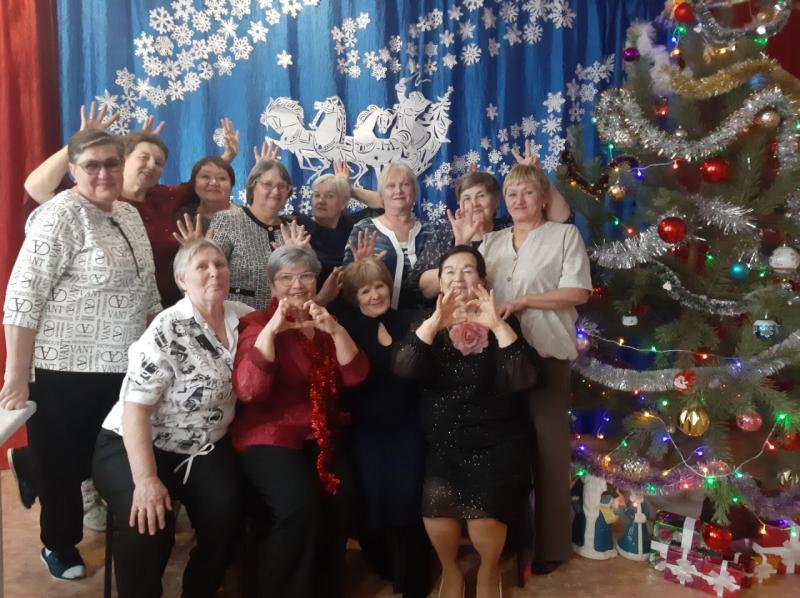 ВОЛШЕБНЫЙ ОГОНЁК ПРАЗДНИКА