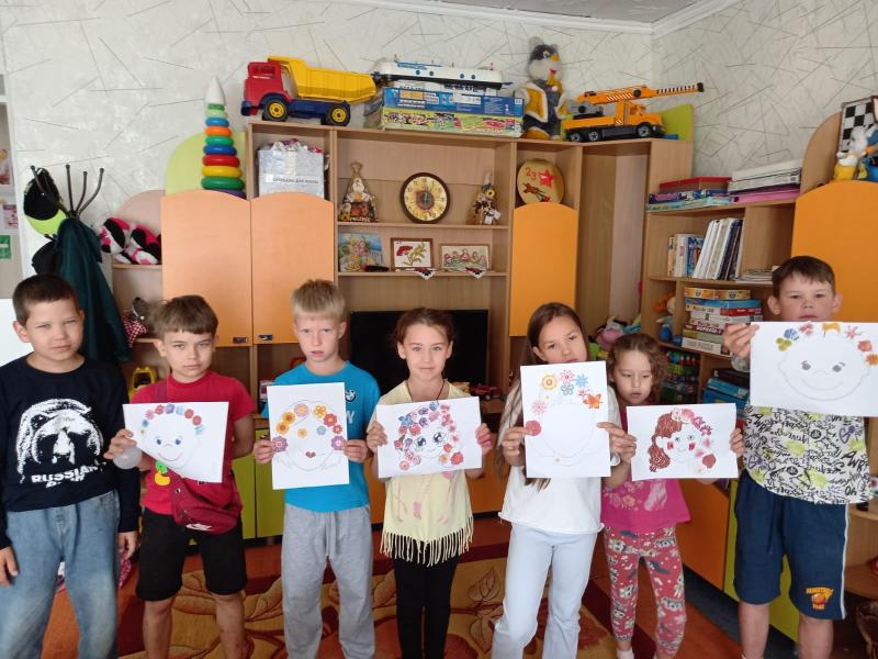 ВОЛШЕБНЫЙ МИР ЦВЕТОВ