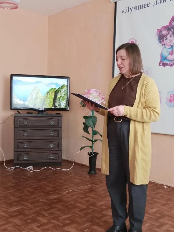 ИЗ ЖИЗНИ ЗЕЛЁНОГО МИРА