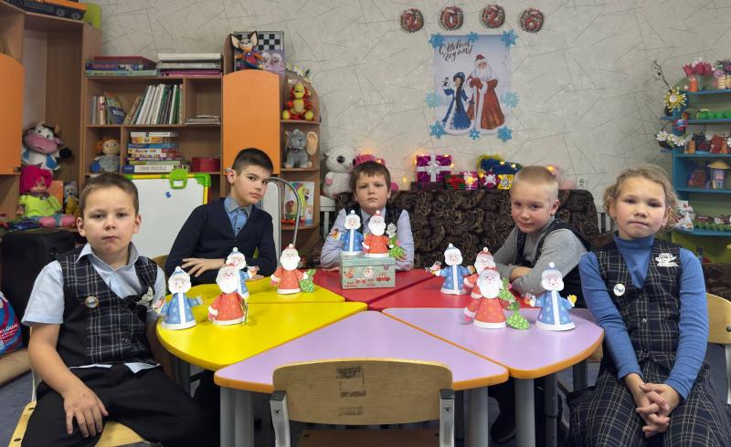 ДЕД МОРОЗ И СНЕГУРОЧКА