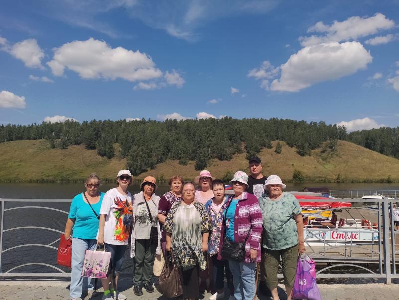 МАЛЕНЬКОЕ ПУТЕШЕСТВИЕ