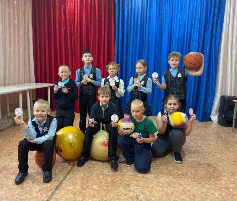 МОЙ ВЕСЕЛЫЙ, ЗВОНКИЙ МЯЧ