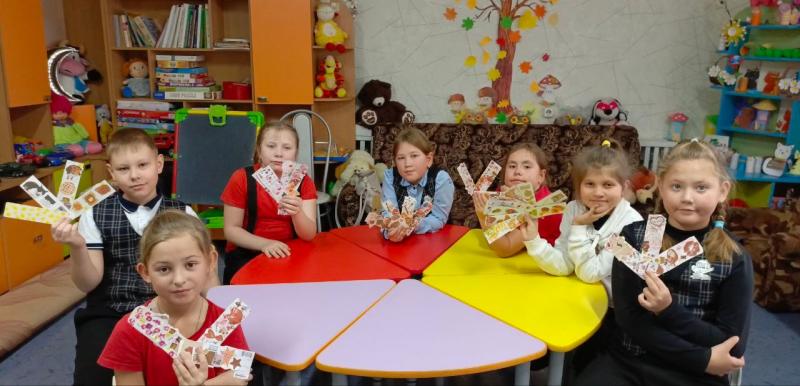 Я КРАСИВАЯ ЗАКЛАДКА, Я НУЖНА ВАМ ДЛЯ ПОРЯДКА