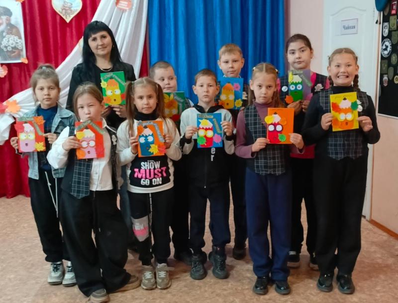 ПОЗДРАВИТЕЛЬНАЯ ОТКРЫТКА УЧИТЕЛЮ