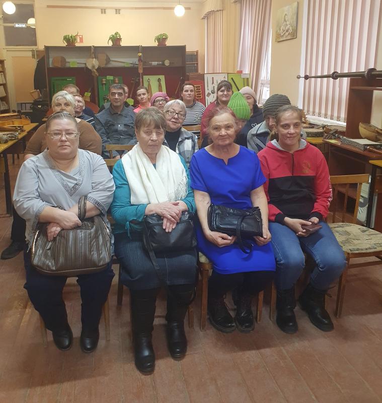 НАЦИОНАЛЬНЫЕ МУЗЫКАЛЬНЫЕ ИНСТРУМЕНТЫ И ТРАДИЦИОННАЯ ОДЕЖДА НАРОДОВ ЕВРАЗИИ