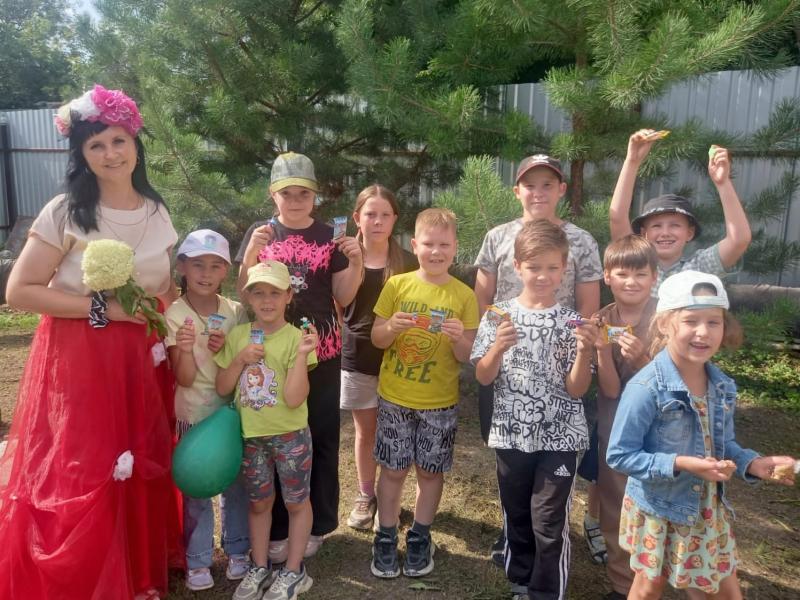 ЛЕТИ, ЛЕТИ, ЛЕПЕСТОК…