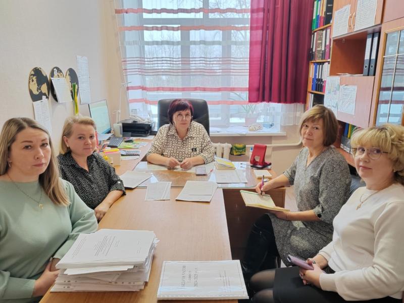 КРУГЛЫЙ СТОЛ ПО ПРОФИЛАКТИКЕ ДЕВИАНТНОГО ПОВЕДЕНИЯ ПОДРОСТКОВ