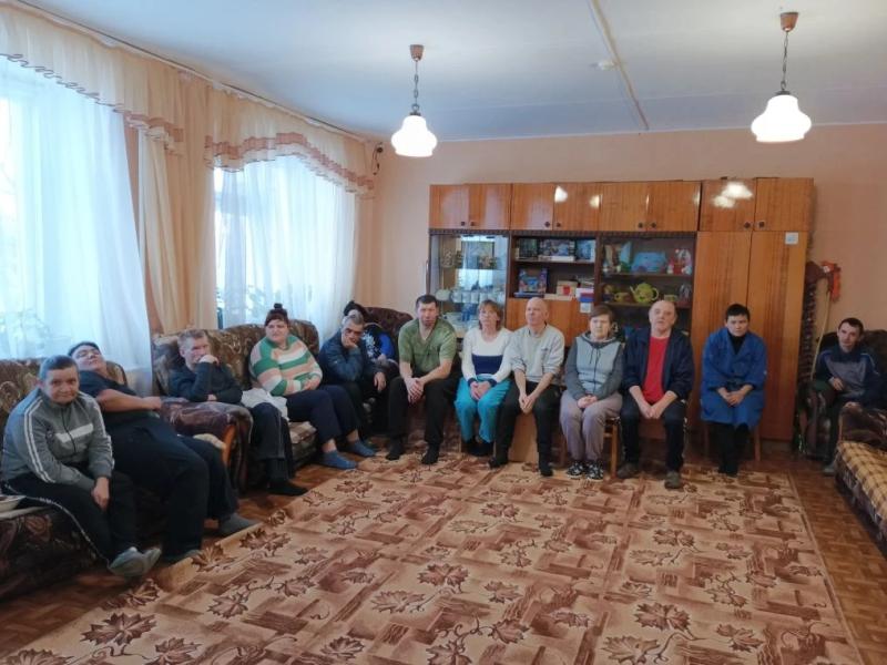 ОПАСНЫЕ НЕЗНАКОМЦЫ