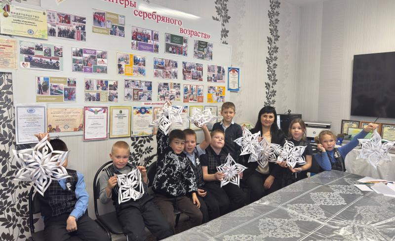 РАЗ СНЕЖИНКА, ДВА СНЕЖИНКА