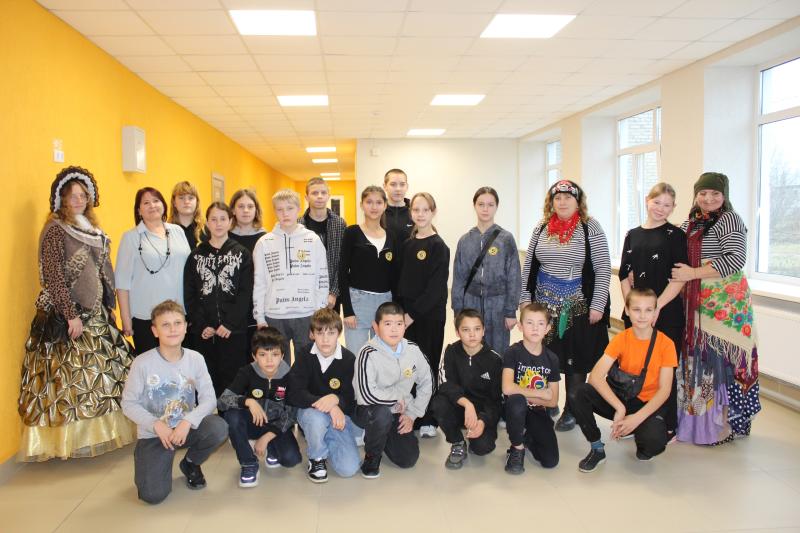 ЕСТЬ В НАШЕМ МИРЕ СЛОВО ВЕЧНОЕ…