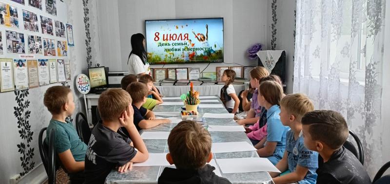 ВОЛШЕБНЫЙ МИР МОЕЙ СЕМЬИ