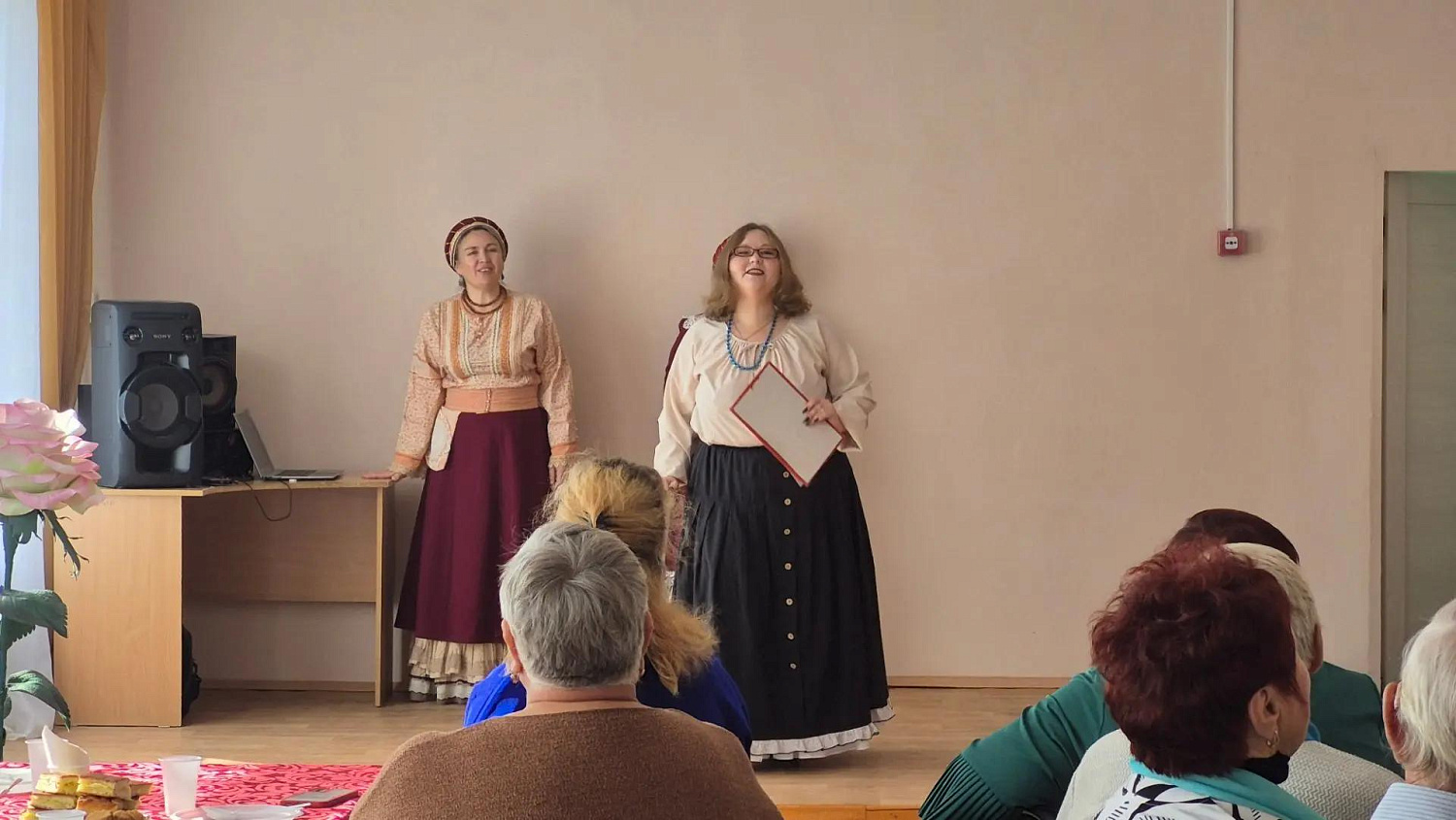 ТЕПЛО ДУШИ И МУДРОСТЬ ЛЕТ