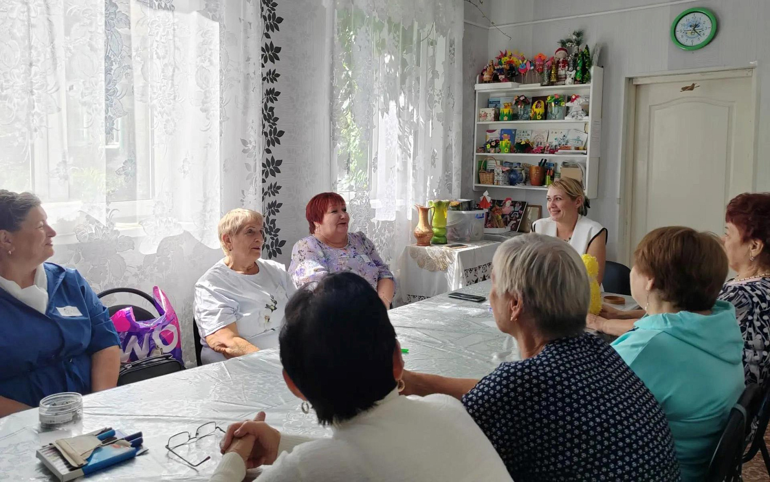 ЗДЕСЬ И СЕЙЧАС: ТВОРЧЕСТВО И ЭМОЦИИ