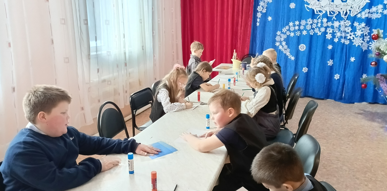 НОВОГОДНЯЯ ИГРУШКА НА ЁЛКУ