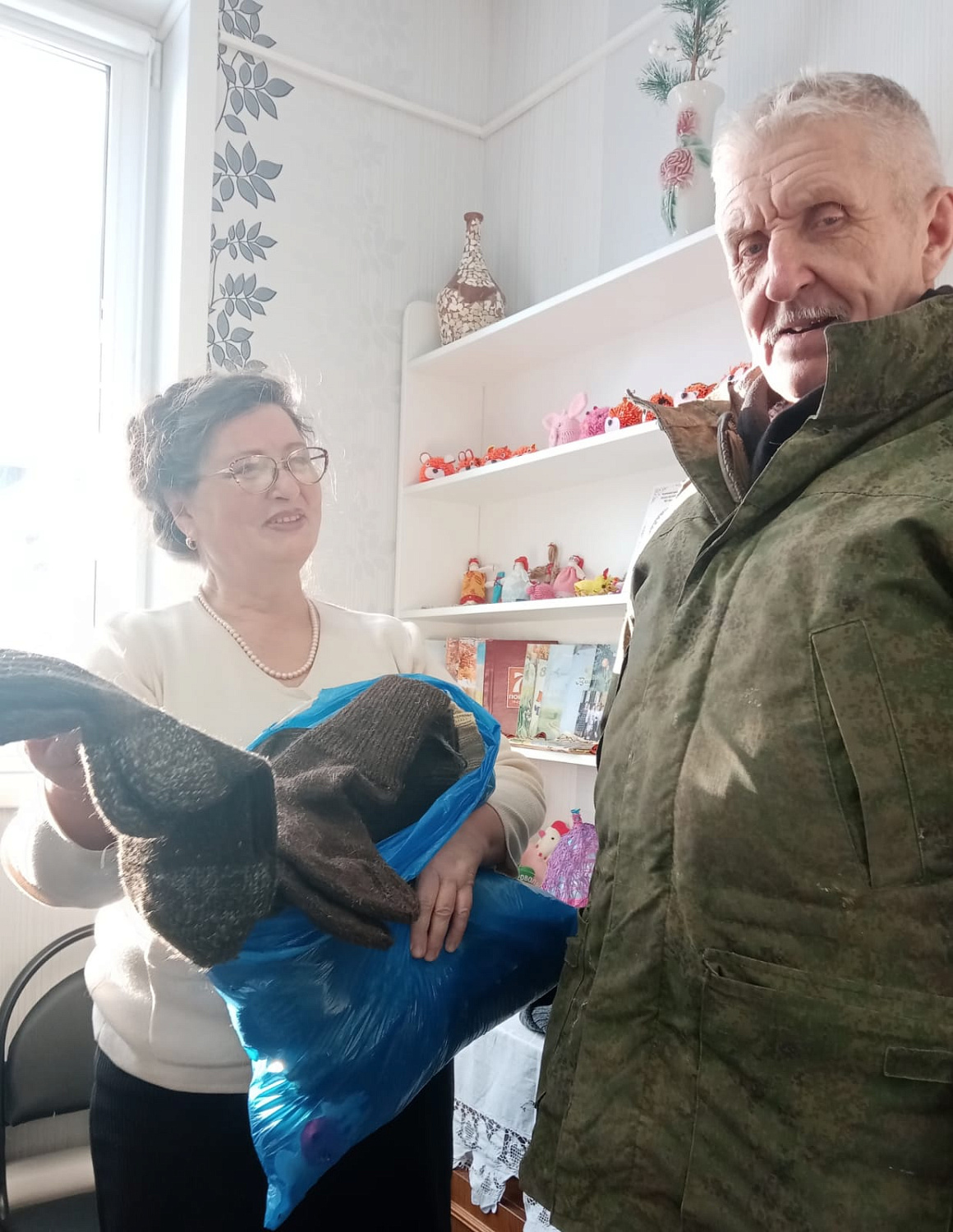 ПОДАРИ ТЕПЛО СОЛДАТУ – СВЯЖИ НОСКИ