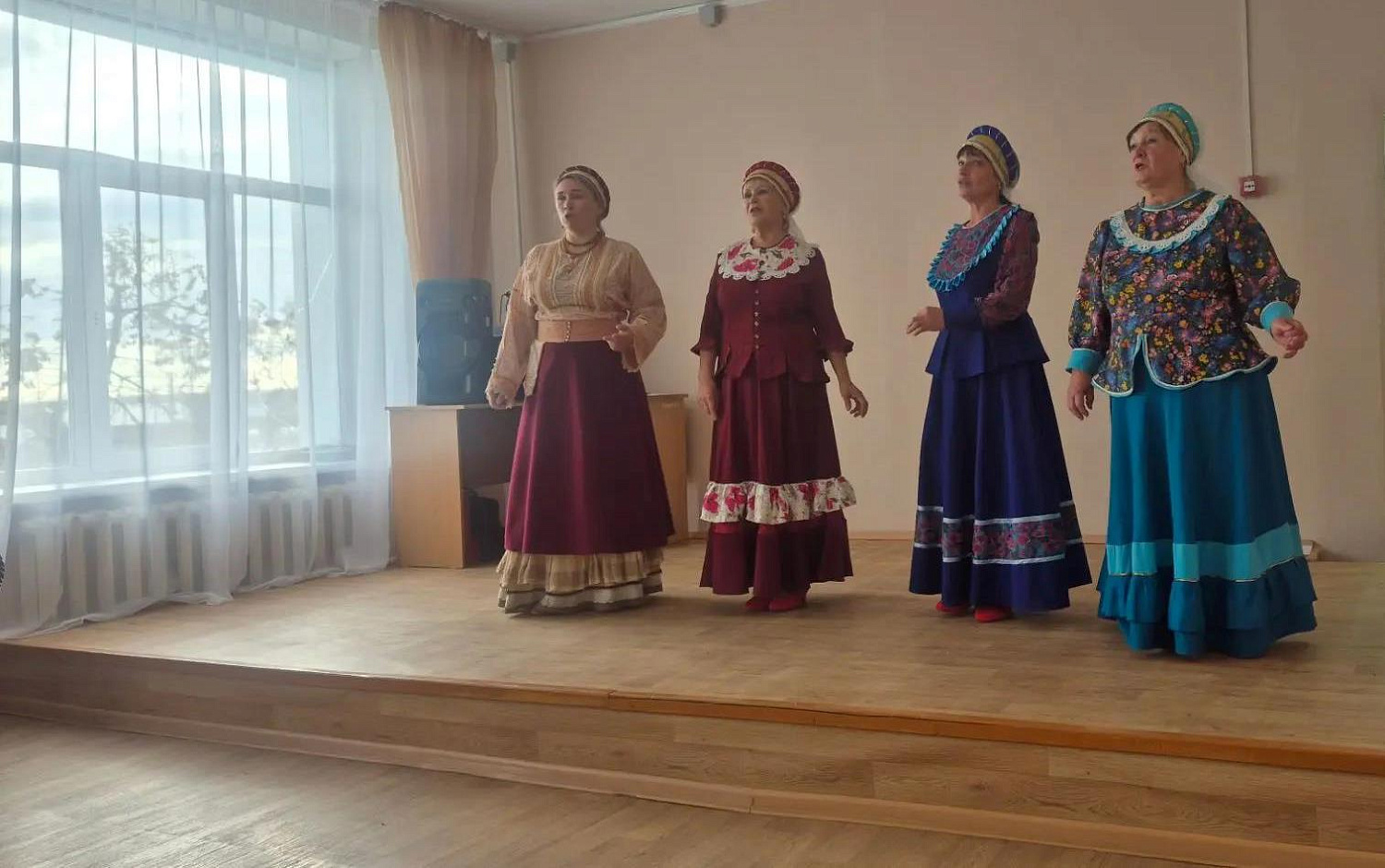 ТЕПЛО ДУШИ И МУДРОСТЬ ЛЕТ