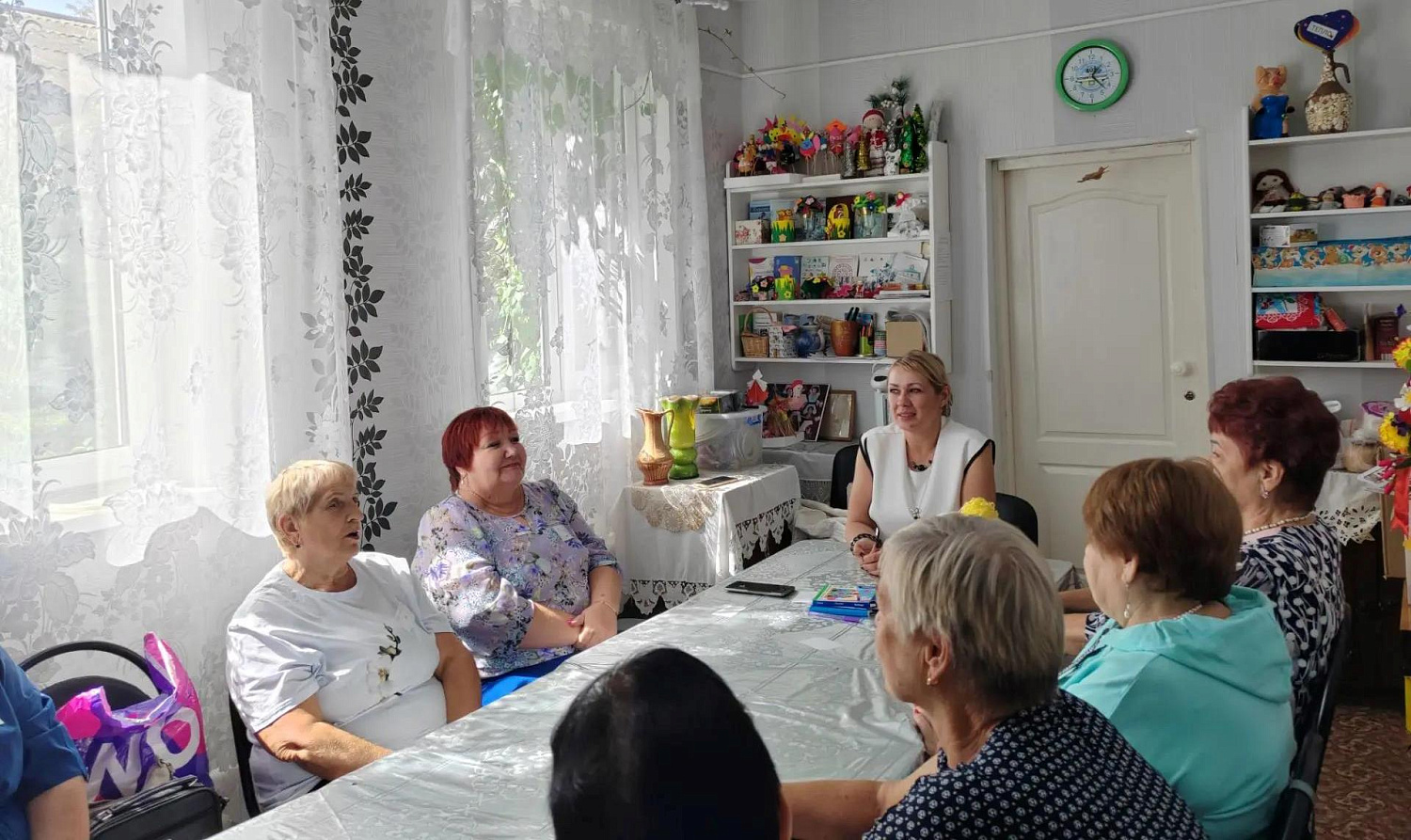 ЗДЕСЬ И СЕЙЧАС: ТВОРЧЕСТВО И ЭМОЦИИ
