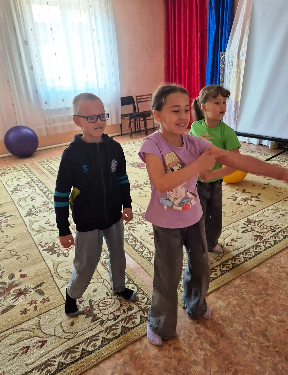 ТАНЦУЮТ ВСЕ