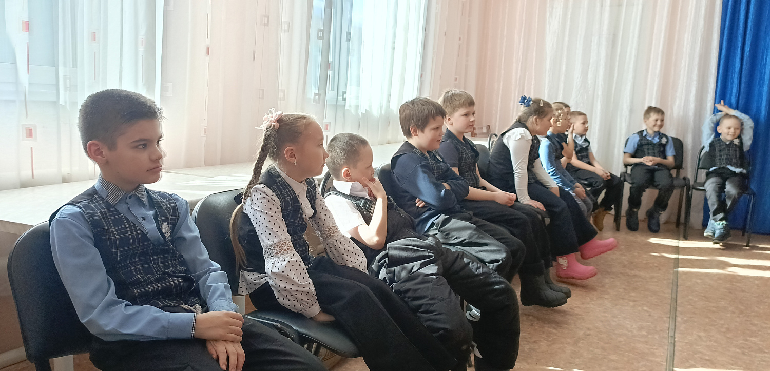 ВЕСЕННЕЕ ПОЛЕ ЧУДЕС