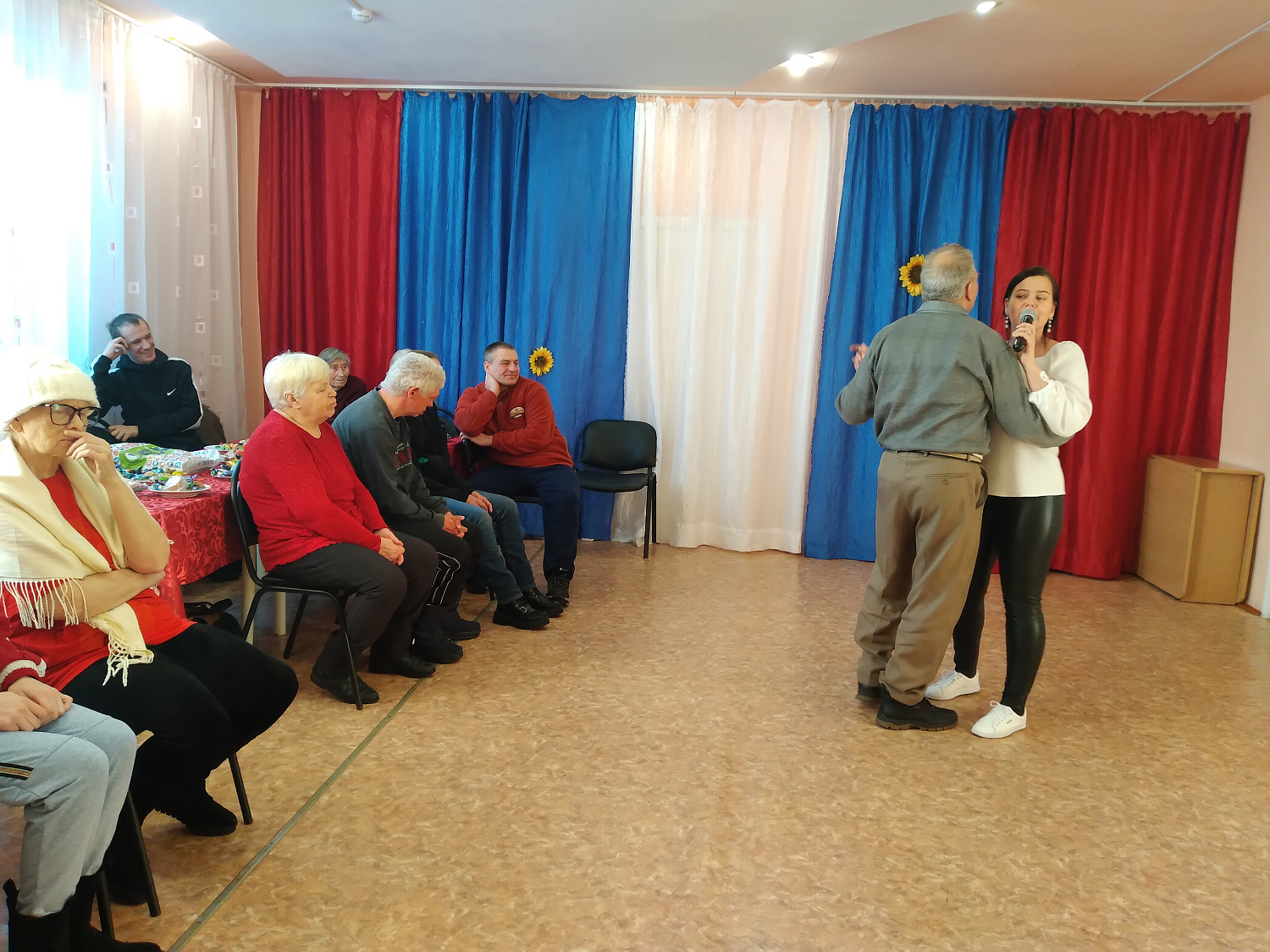 ПРАЗДНИЧНОЕ МЕРОПРИЯТИЕ «ОТ СЕРДЦА К СЕРДЦУ»