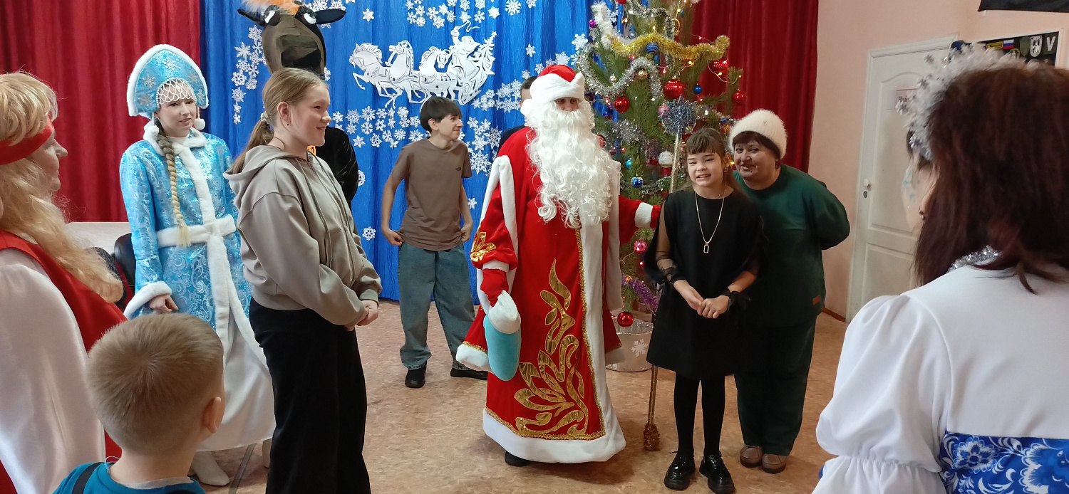 ВОЛШЕБНЫЙ НОВЫЙ ГОД
