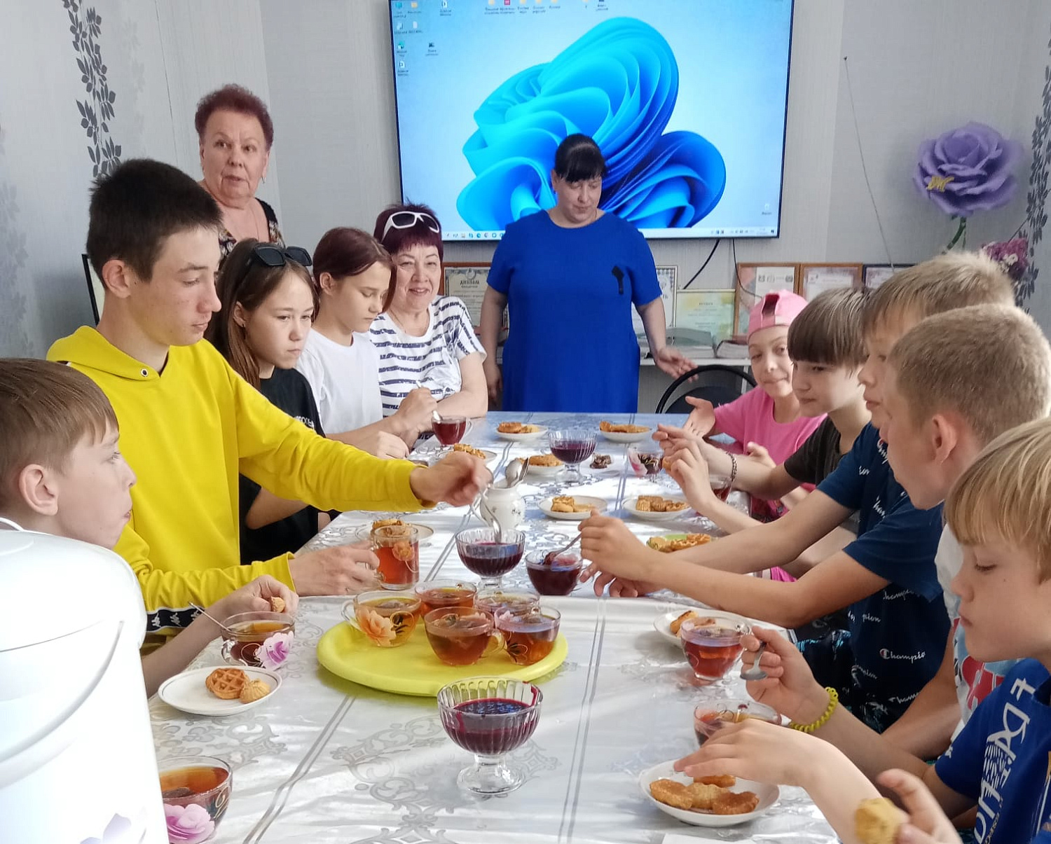 КРУТОЙ ВЫХОДНОЙ